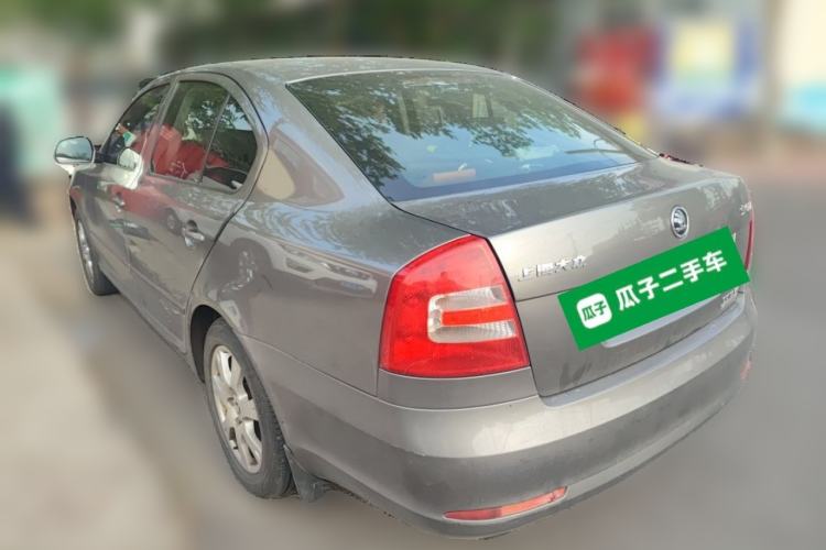 Used Skoda Octavia 2015 Classic Model 1.6L Manual Yijie Edition Rear Left 45 Deg