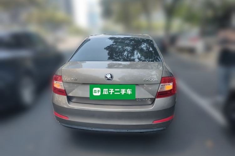 Used Skoda Octavia 2015 1.6L Automatic Yijie Edition Rear