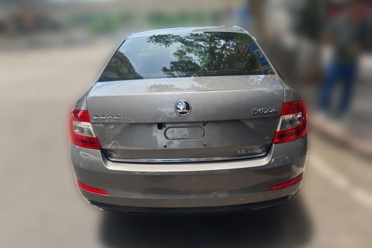 Used Skoda Octavia 2015 1.4TSI DSG Yijun Edition Rear