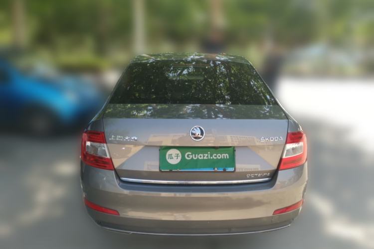 Used Skoda Octavia 2015 1.6L Automatic Yijun Edition Rear