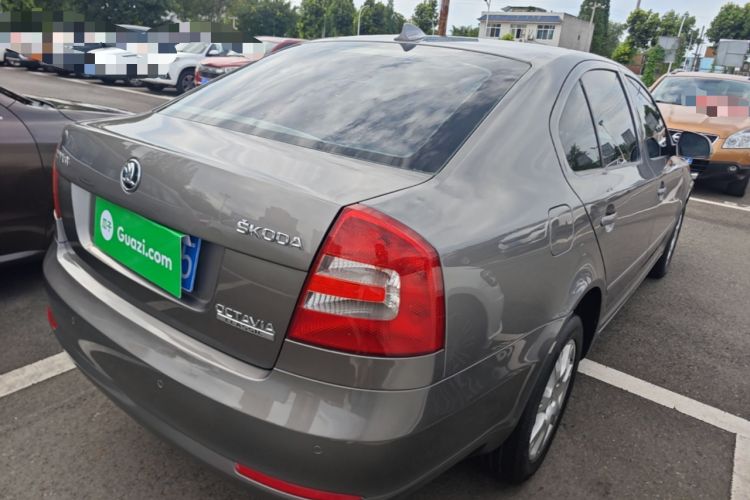 Used Skoda Octavia 2015 Classic Model 1.6L Automatic Yijie Version Rear Right 45 Deg
