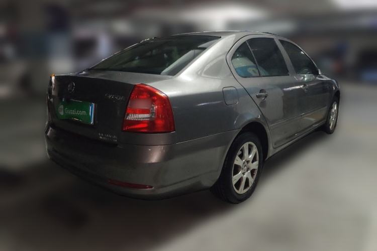 Used Skoda Octavia 2015 Classic Model 1.6L Automatic Yijie Version Rear Right 45 Deg