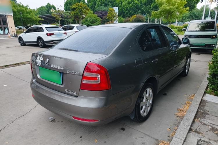 Used Skoda Octavia 2015 Classic Model 1.6L Automatic Yijie Version Rear Right 45 Deg