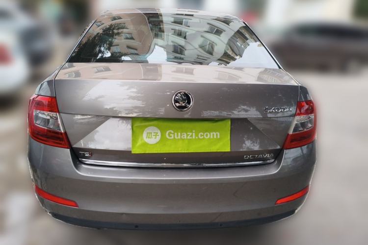 Used Skoda Octavia 2015 1.4TSI DSG Yijun Edition Rear