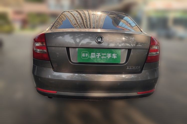 Used Skoda Octavia 2015 Classic Model 1.6L Manual Yijie Edition Rear