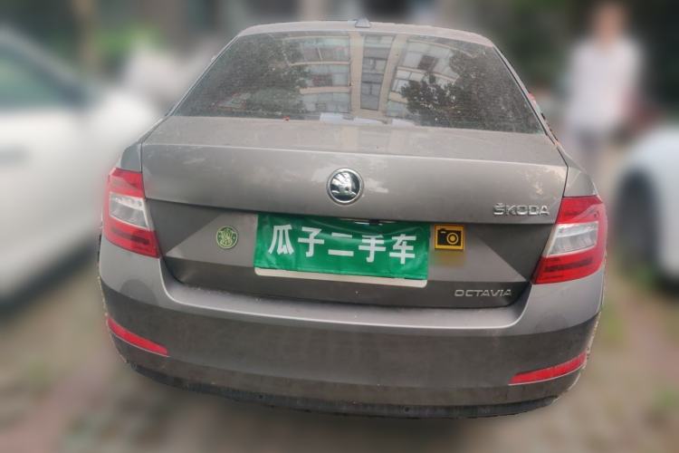 Used Skoda Octavia 2015 1.6L Manual Yijie Edition Rear