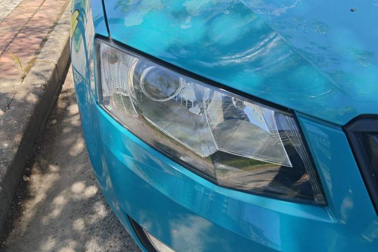 Used Skoda Octavia 2015 1.6L Manual Yijun Edition Right Front Headlight