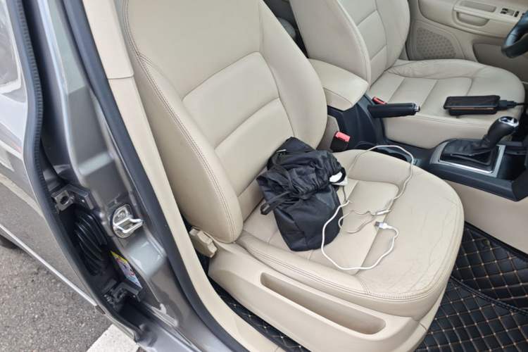 Used Skoda Octavia 2015 Classic Model 1.6L Automatic Yijie Version Right Front Seat