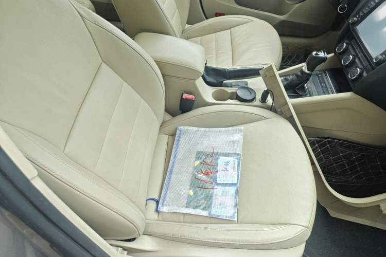 Used Skoda Octavia 2015 1.6L Automatic Yijun Edition Right Front Seat
