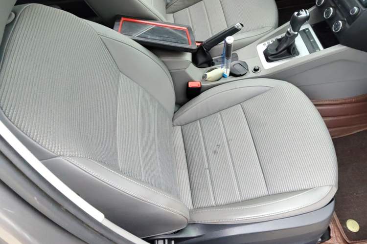 Used Skoda Octavia 2015 1.6L Automatic Yijie Edition Right Front Seat