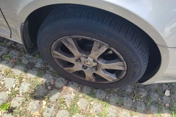 Used Skoda Octavia 2015 Classic Model 1.6L Automatic Yijie Version Right Front Wheel Hub