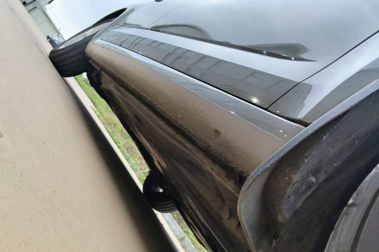 Used Skoda Octavia 2015 1.6L Automatic Yijie Edition Right Side Sill