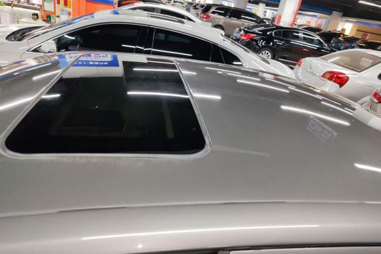 Used Skoda Octavia 2015 Classic Model 1.6L Automatic Elegance Edition Roof