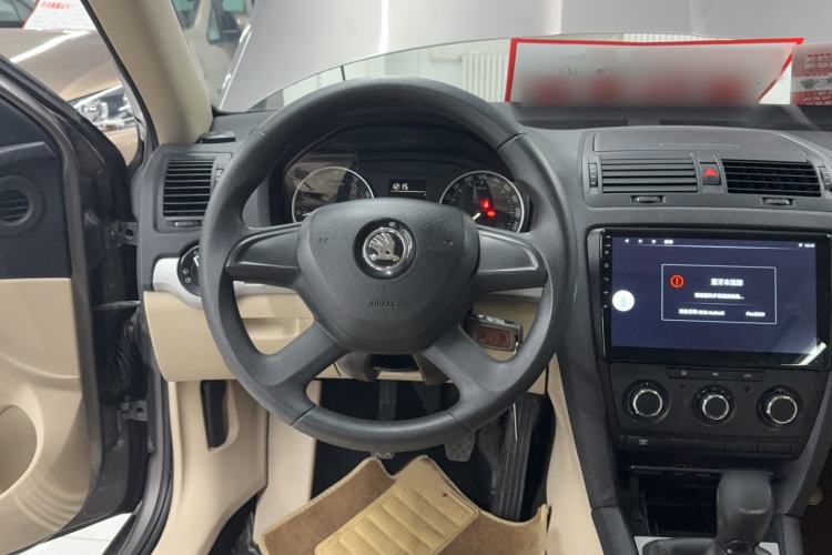 Used Skoda Octavia 2015 Classic Model 1.6L Manual Yijie Edition Steering Wheel