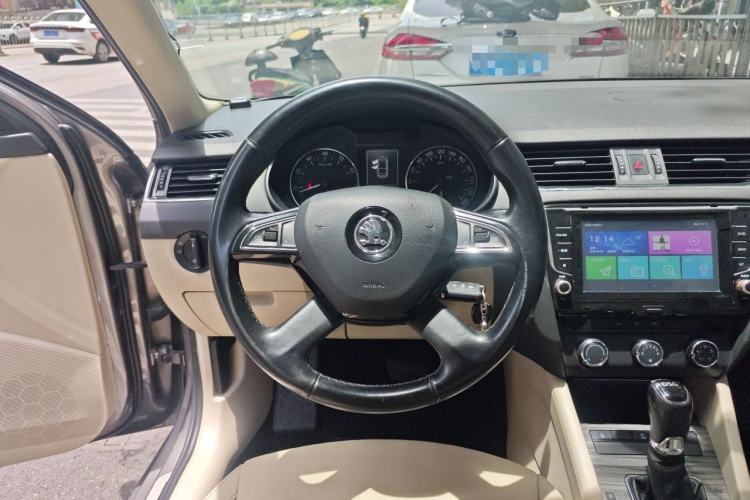 Used Skoda Octavia 2015 1.4TSI DSG Yijun Edition Steering Wheel