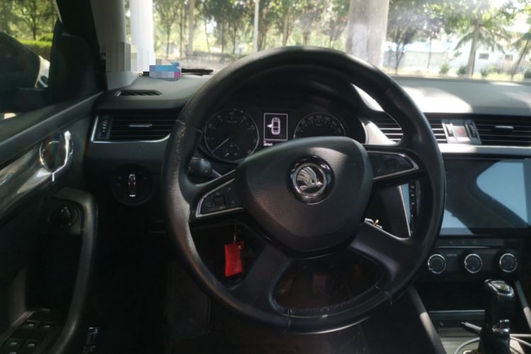 Used Skoda Octavia 2015 1.6L Automatic Yijun Edition Steering Wheel