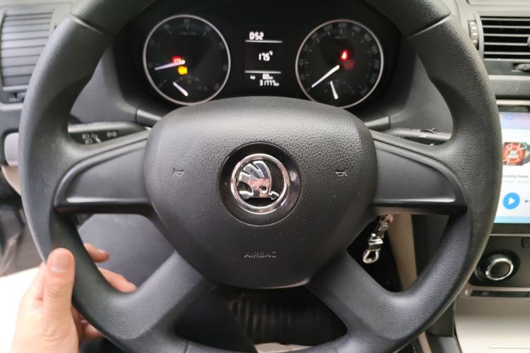 Used Skoda Octavia 2015 Classic Model 1.6L Manual Yijie Edition Steering Wheel