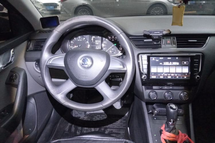 Used Skoda Octavia 2015 1.4TSI DSG Eado Edition Steering Wheel