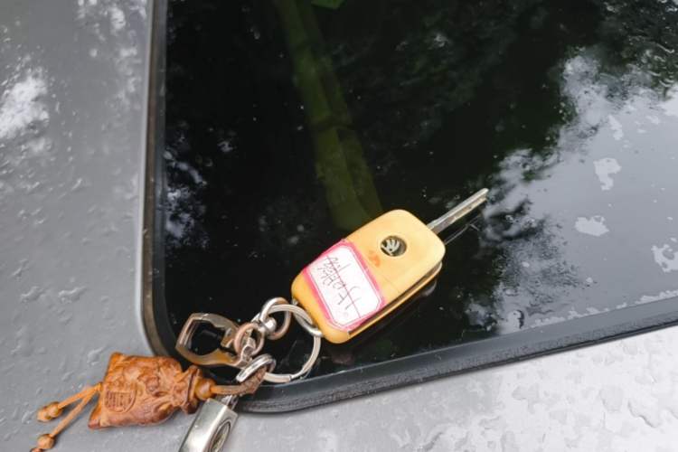 Used Skoda Octavia 2015 Classic Model 1.6L Automatic Yijie Version Vehicle Key