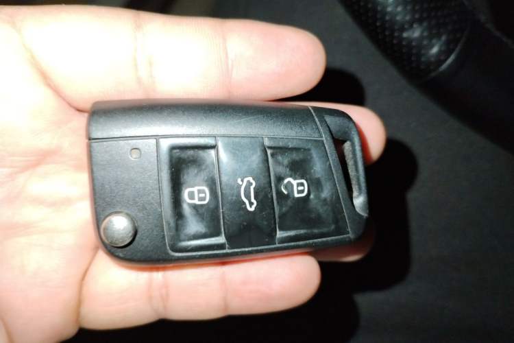 Used Skoda Octavia 2015 1.6L Automatic Yijie Edition Vehicle Key