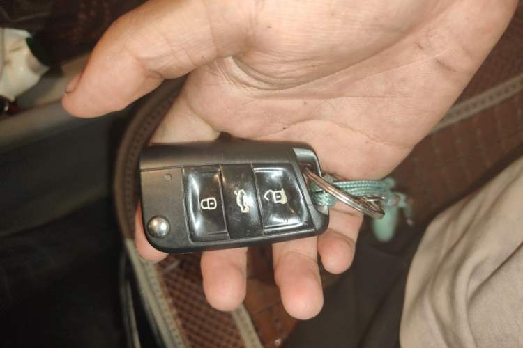 Used Skoda Octavia 2015 1.6L Automatic Yijie Edition Vehicle Key