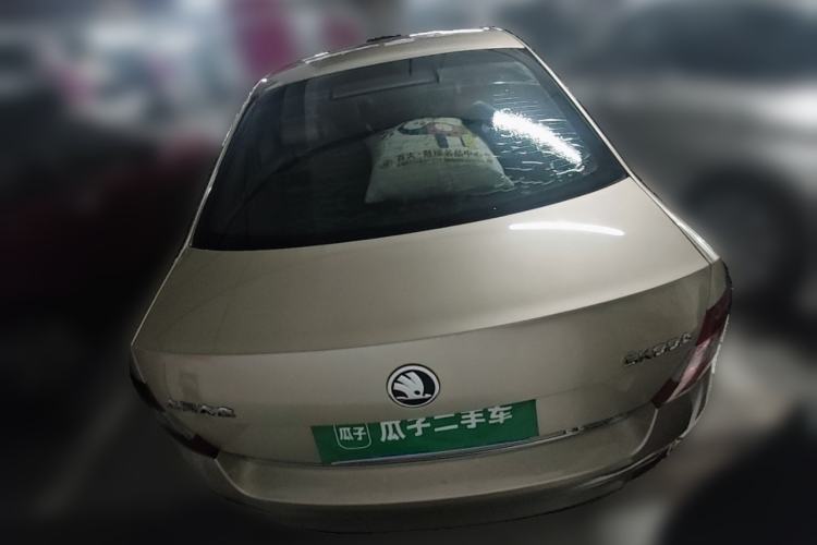 Used Skoda Octavia 2015 1.6L Automatic Yijun Edition Rear