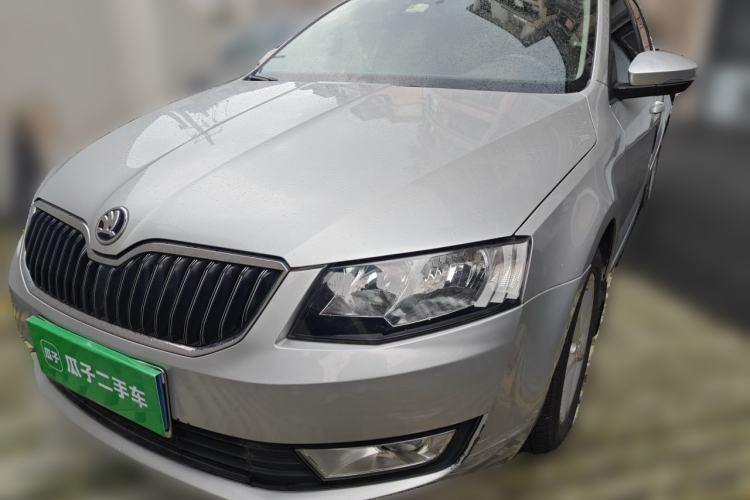 Used Skoda Octavia 2015 1.6L Manual Yijie Edition Guazi used car, China used car export, Used car for sale, Used  cars, Cheapest cars for sale
