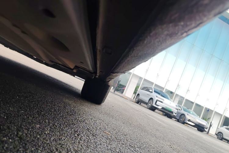 Used Skoda Octavia 2015 1.6L Manual Yijie Edition Chassis Front Right
