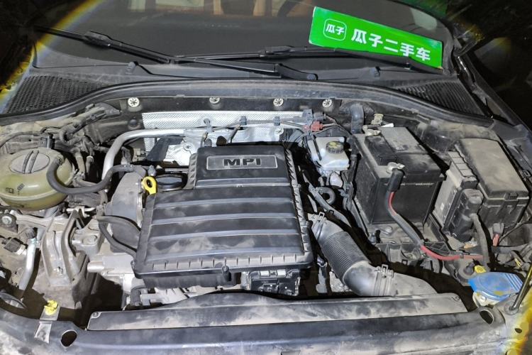 Used Skoda Octavia 2015 1.6L Automatic Yijie Edition Engine Bay