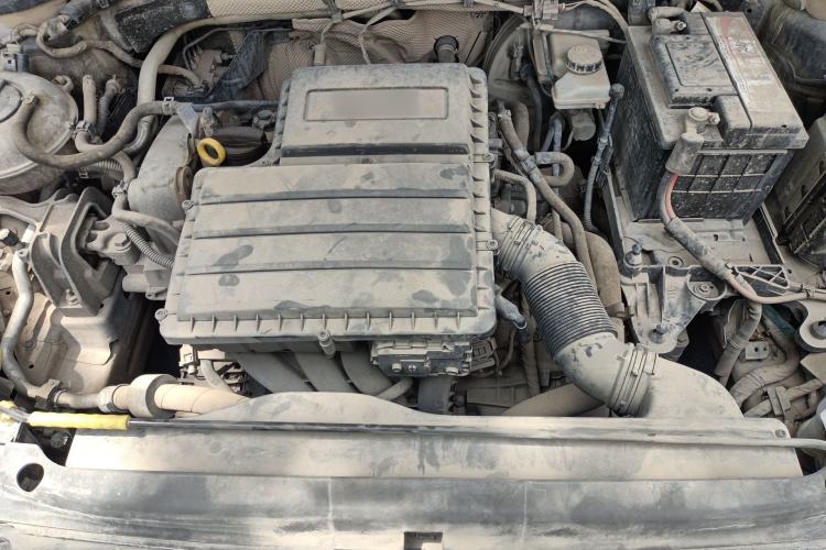 Used Skoda Octavia 2015 1.6L Automatic Yijie Edition Engine Bay