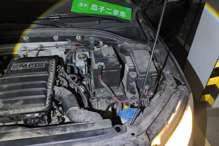 Used Skoda Octavia 2015 1.6L Automatic Yijie Edition Engine Bay Left