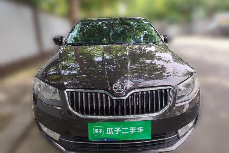 Used Skoda Octavia 2015 1.6L Automatic Yijun Edition Front