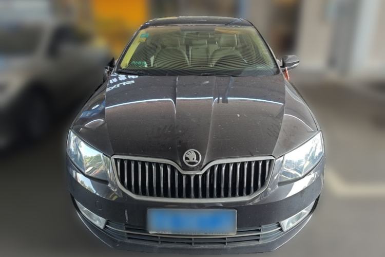Used Skoda Octavia 2015 1.6L Automatic Yijun Edition Front