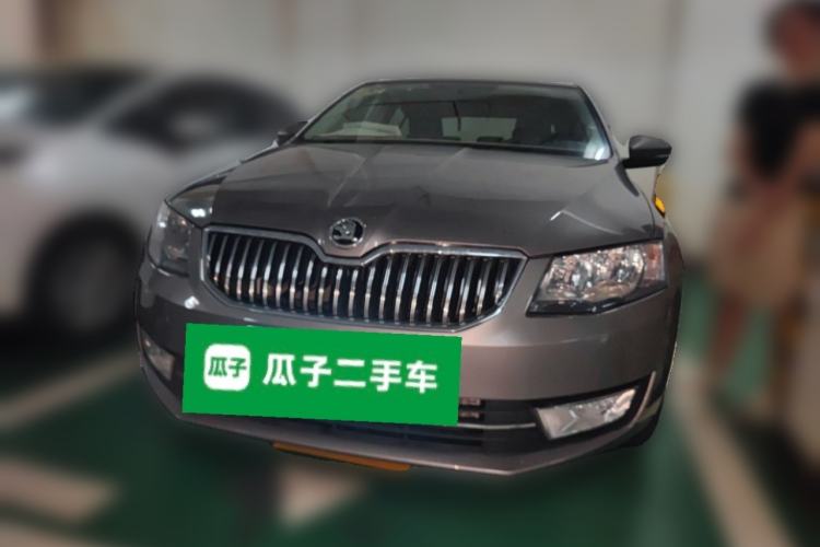 Used Skoda Octavia 2015 1.6L Manual Yijun Edition Front