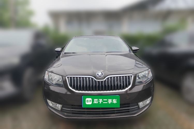 Used Skoda Octavia 2015 1.4TSI Manual Yijun Edition Front