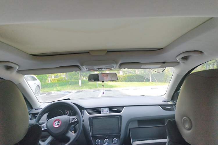 Used Skoda Octavia 2015 1.6L Automatic Yijun Edition Headliner