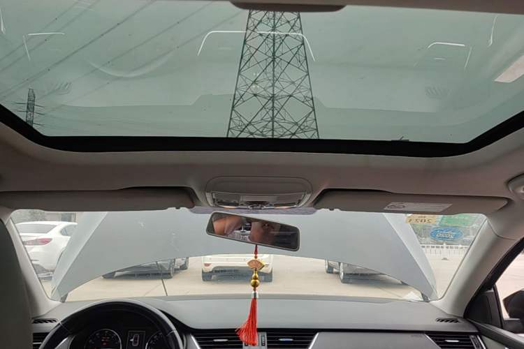Used Skoda Octavia 2015 1.6L Automatic Yijun Edition Headliner