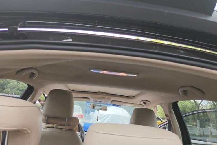 Used Skoda Octavia 2015 1.4TSI Manual Yijun Edition Headliner
