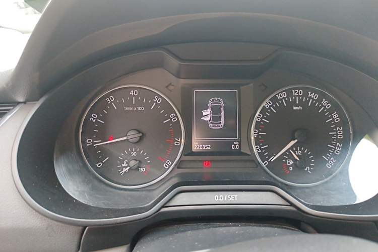 Used Skoda Octavia 2015 1.6L Automatic Yijun Edition Instrument Cluster