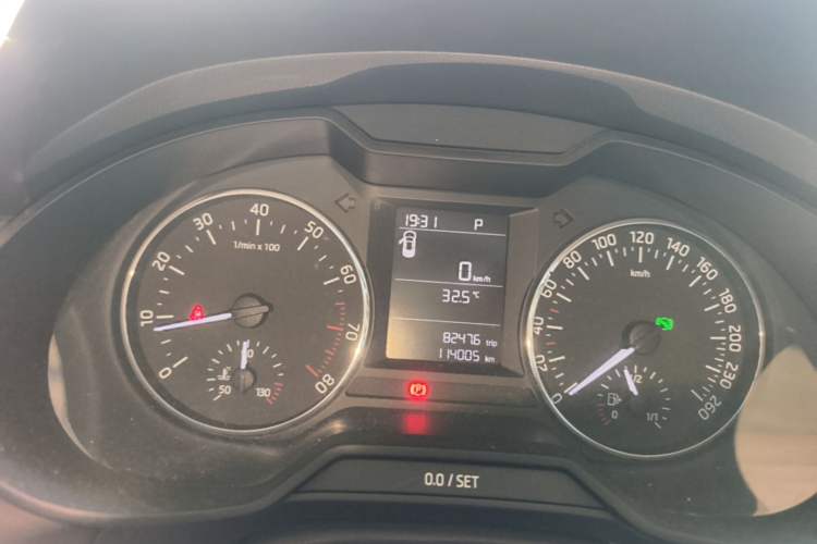 Used Skoda Octavia 2015 1.6L Automatic Yijie Edition Instrument Cluster