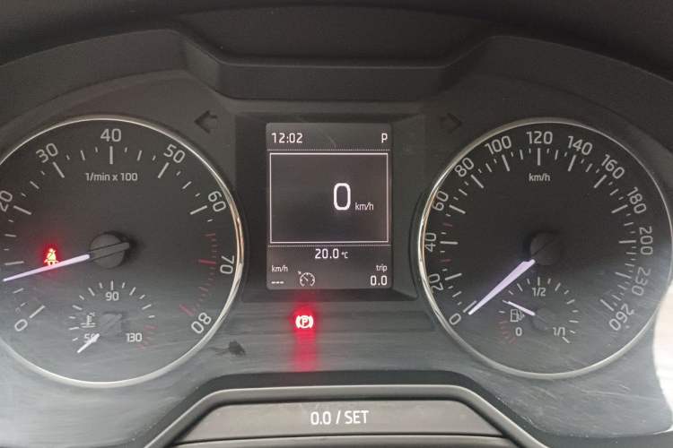 Used Skoda Octavia 2015 1.6L Automatic Yijie Edition Instrument Cluster
