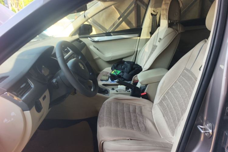Used Skoda Octavia 2015 1.6L Automatic Yijie Edition Left Front Seat