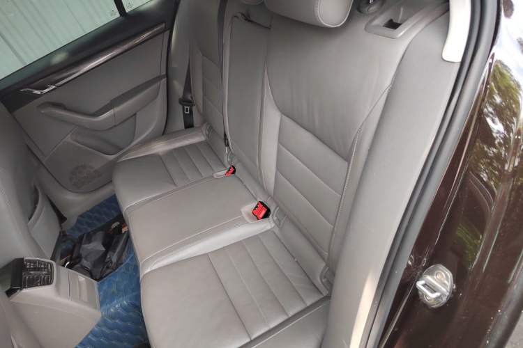 Used Skoda Octavia 2015 1.6L Automatic Yijun Edition Left Rear Seat