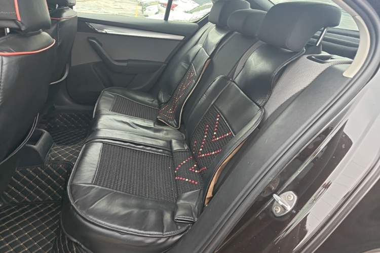 Used Skoda Octavia 2015 1.6L Manual Eado Edition Left Rear Seat