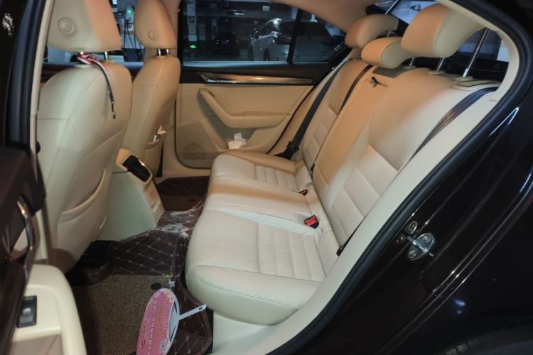 Used Skoda Octavia 2015 1.6L Automatic Yijun Edition Left Rear Seat