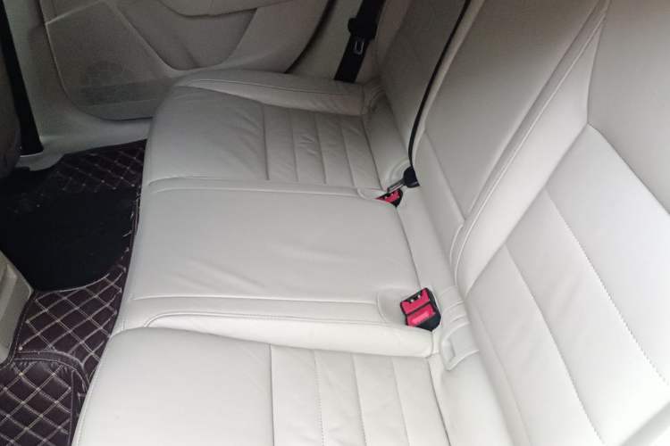 Used Skoda Octavia 2015 1.6L Automatic Yijie Edition Left Rear Seat
