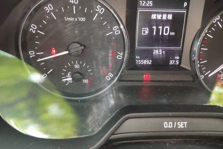 Used Skoda Octavia 2015 1.6L Automatic Yijun Edition Odometer Close Up