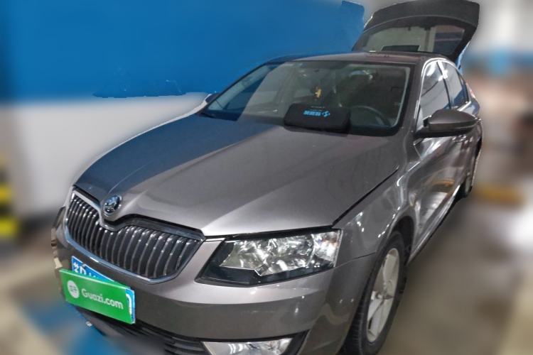 Used Skoda Octavia 2015 1.6L Automatic Yijie Edition Guazi used car, China used car export, Used car for sale, Used  cars, Cheapest cars for sale