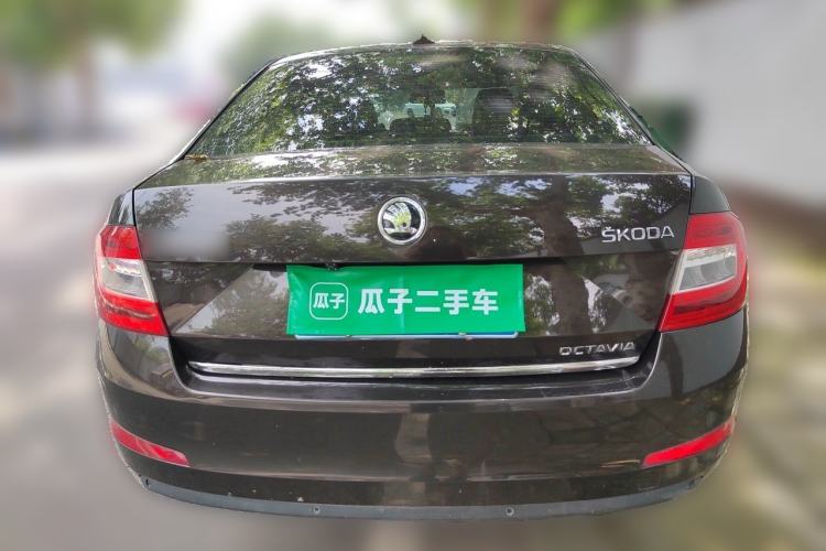 Used Skoda Octavia 2015 1.6L Automatic Yijun Edition Rear