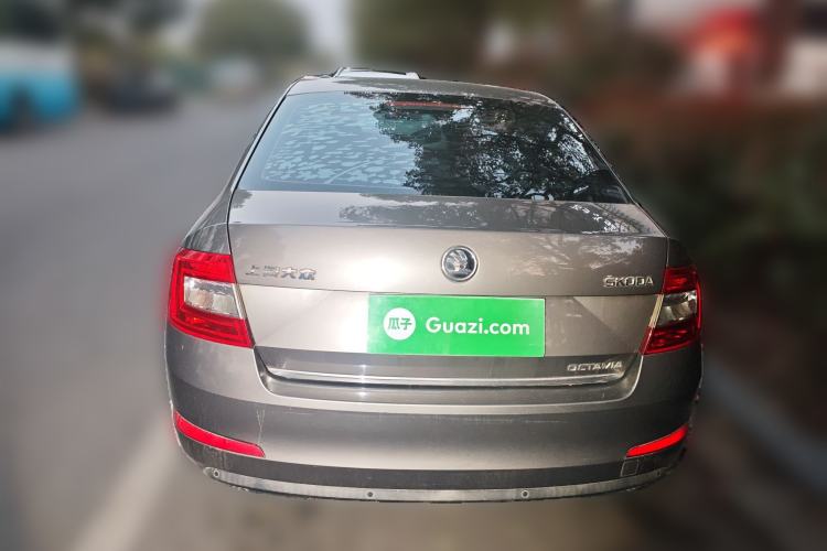 Used Skoda Octavia 2015 1.6L Automatic Yijun Edition Rear